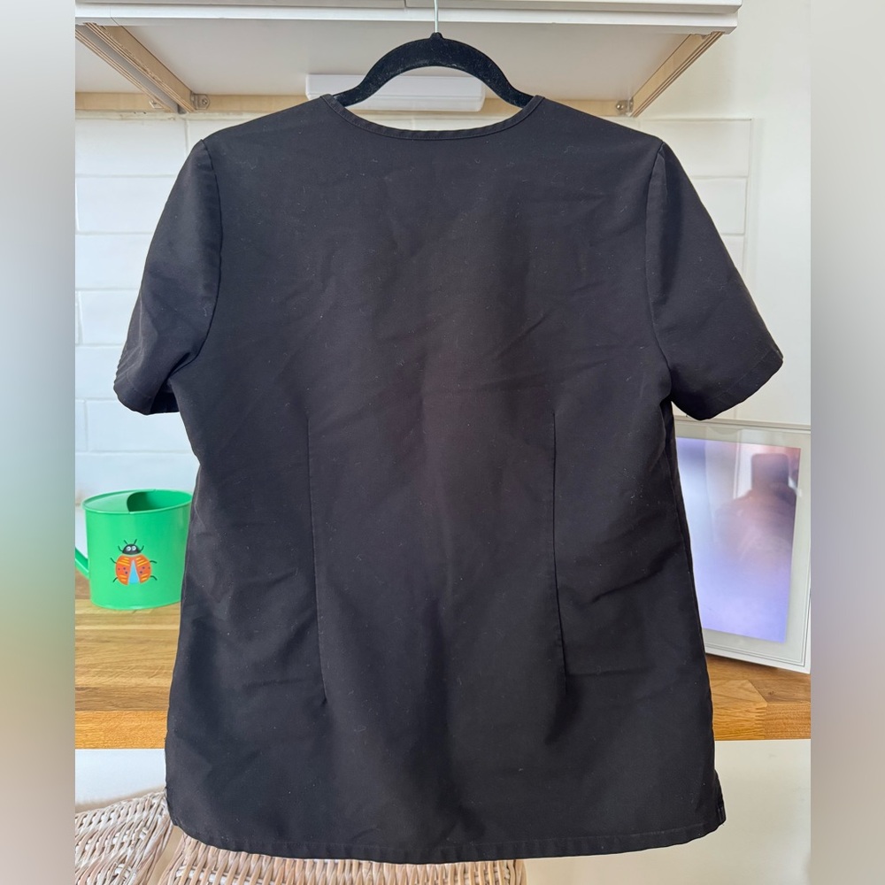 FIGS Casma Black Scrub Top Small - Picture 3 of 3